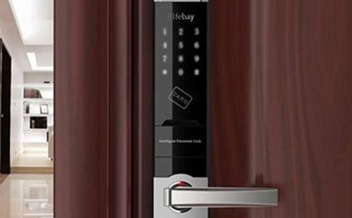 双湖24小时上门开锁公司