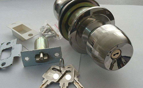 双湖24小时上门开锁公司