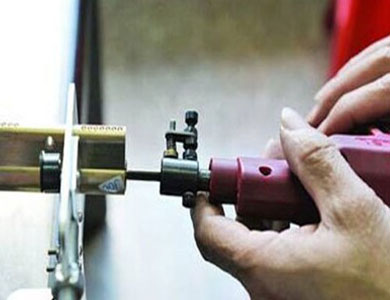 双湖24小时上门开锁公司